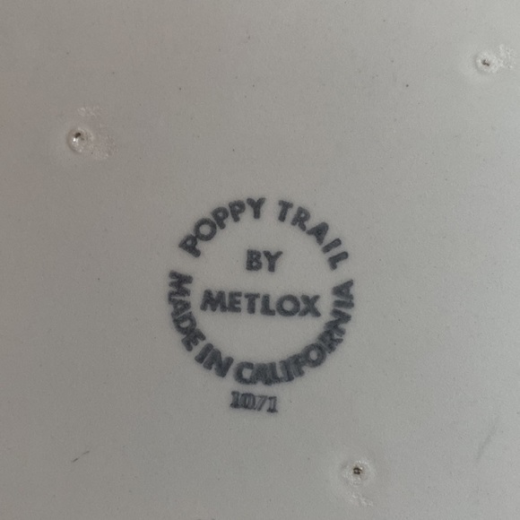 Vintage Metlox Sculpted Grape large oval platter. - Picture 3 of 3